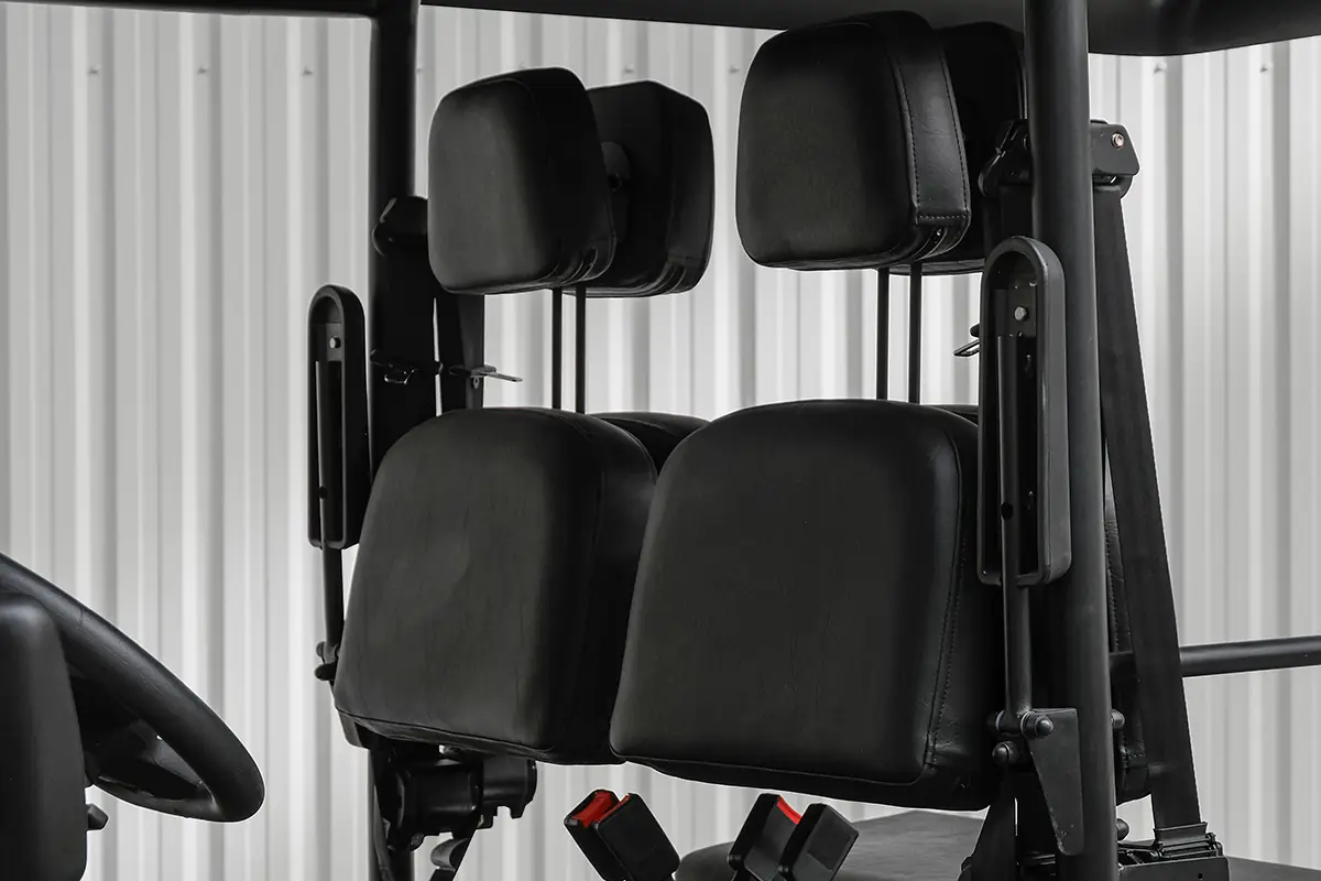 N.30 Passenger 4 - 4