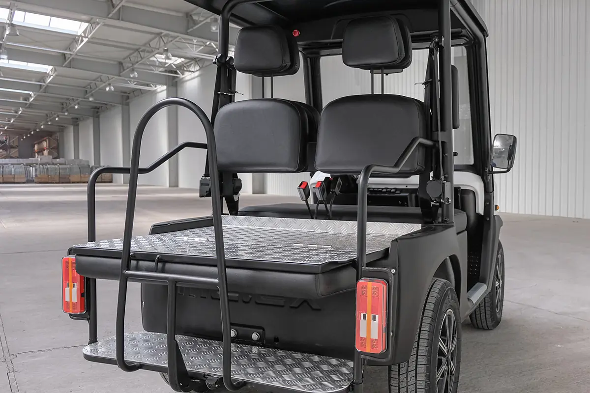 N.30 Passenger 4 - 7